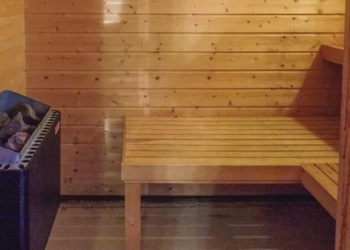 Stunning In Lindesnes With Sauna Svinoy